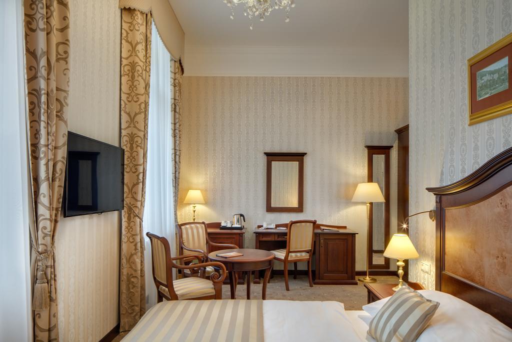Ensana Nove Lazne Hotel Mariánské Lázně Kültér fotó